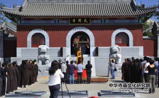 �����м�����