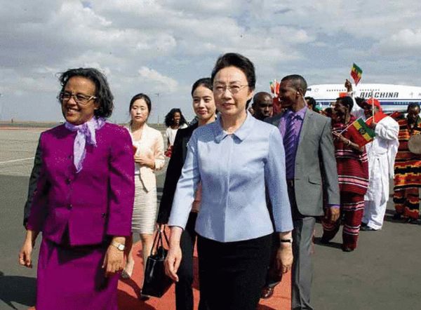 2014��5��4�գ��̺��밣������������������������˹��Үһ�����ǵ�˹�Ǳ��ͱ������ʻ�����ϯ��ӭ��ʽ��